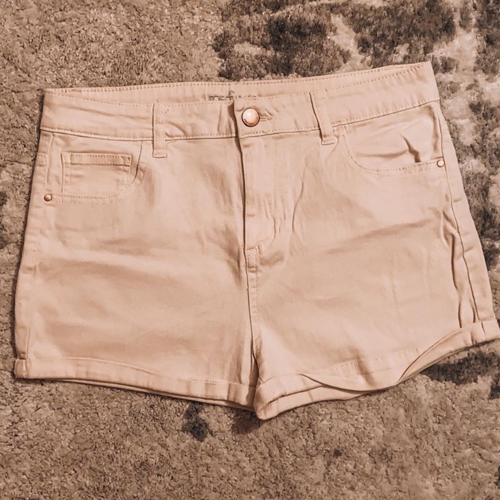 Charlotte russe blush shorts